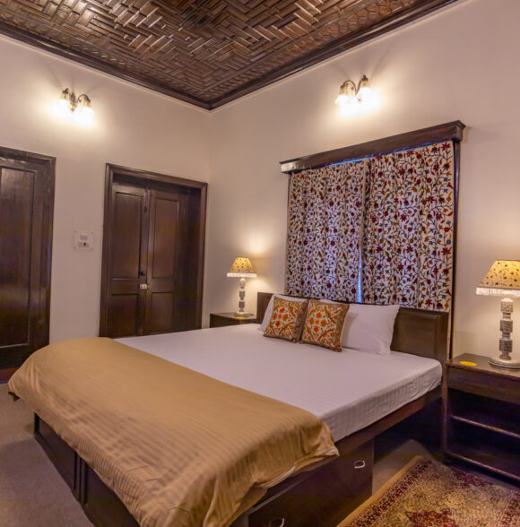 Heritage Bungalow in the heart of Srinagar