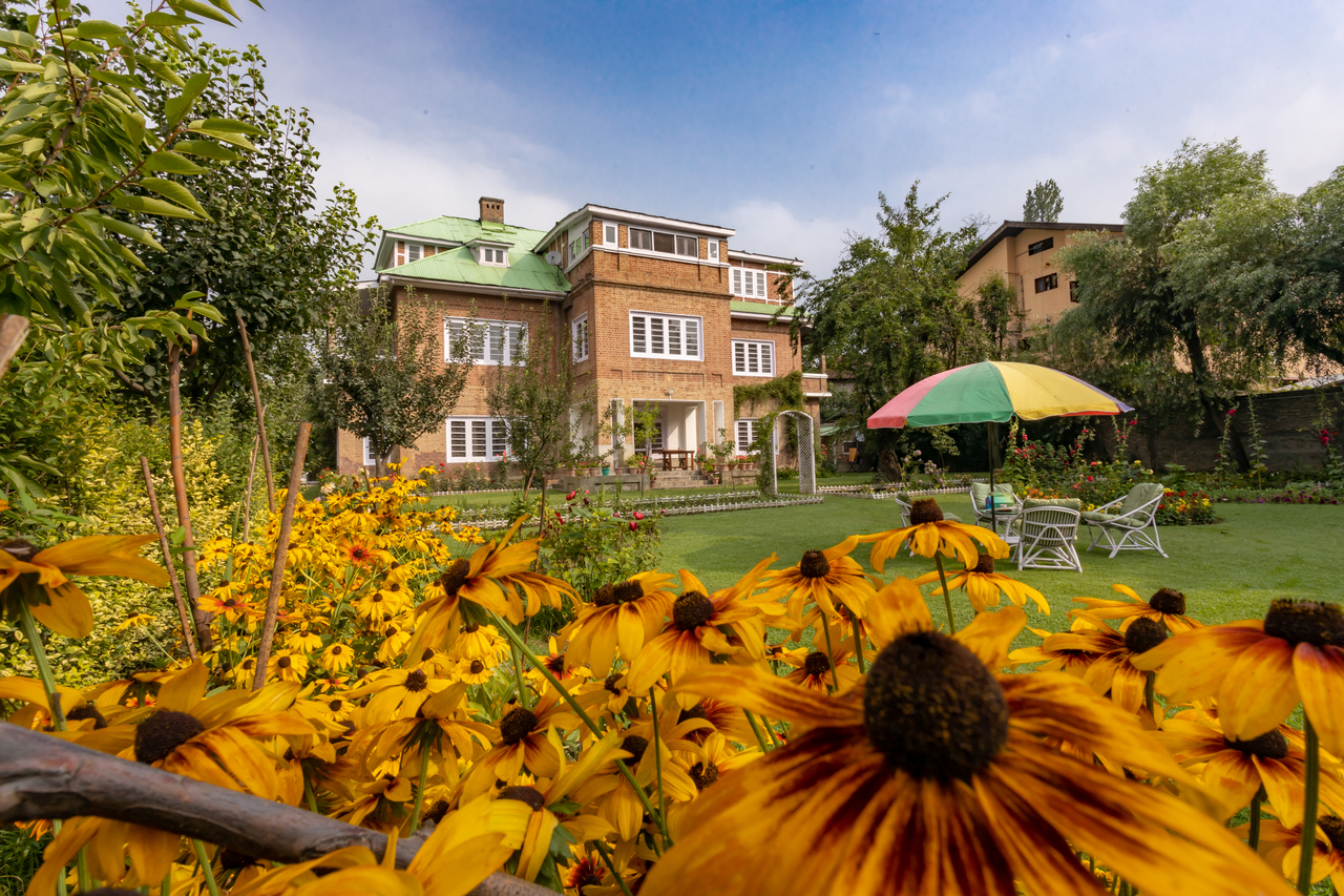 Heritage Bungalow in the heart of Srinagar