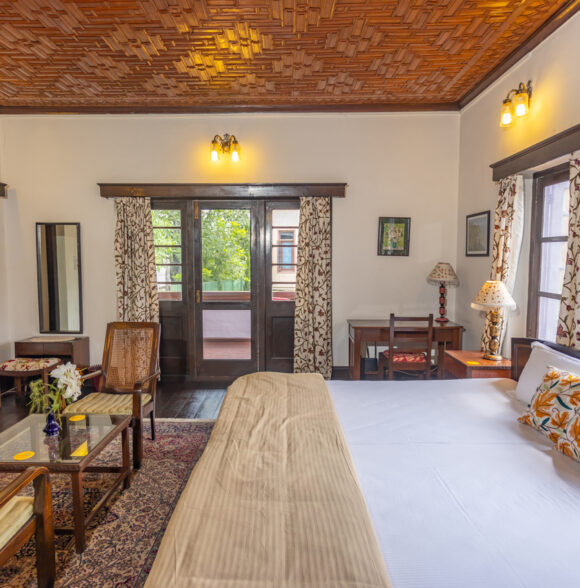 Heritage Bungalow in the heart of Srinagar