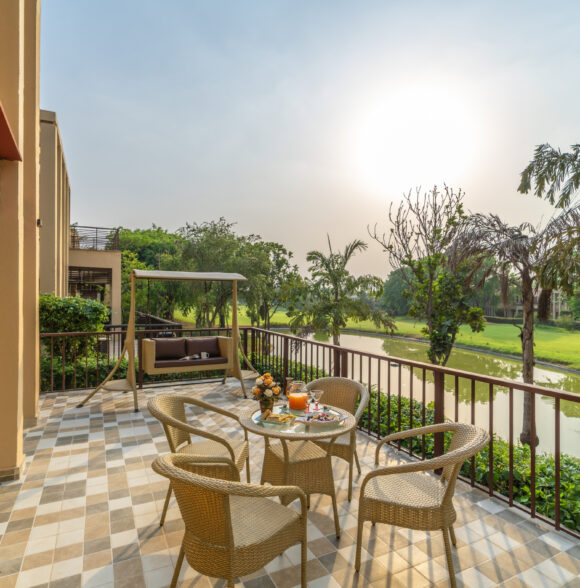 Stylish 3 BR Villa in Golf Course Resort, Manesar